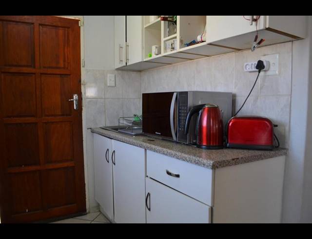 2 BEDROOM PROPERTY TO RENT IN ALVEDA